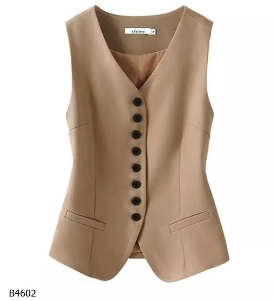 Blusa tipo chaleco color café con botones negros