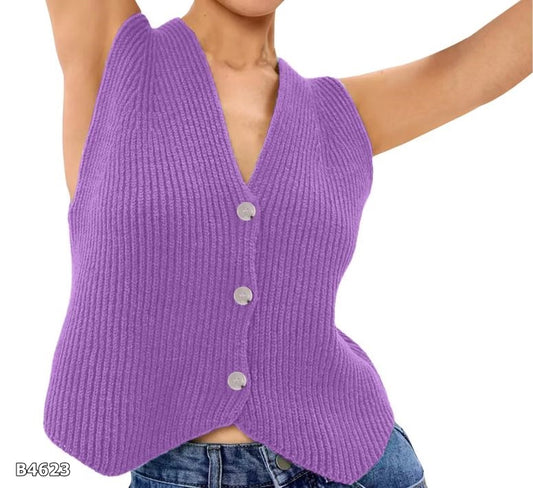 Blusa tipo suéter desmangado morado o azul