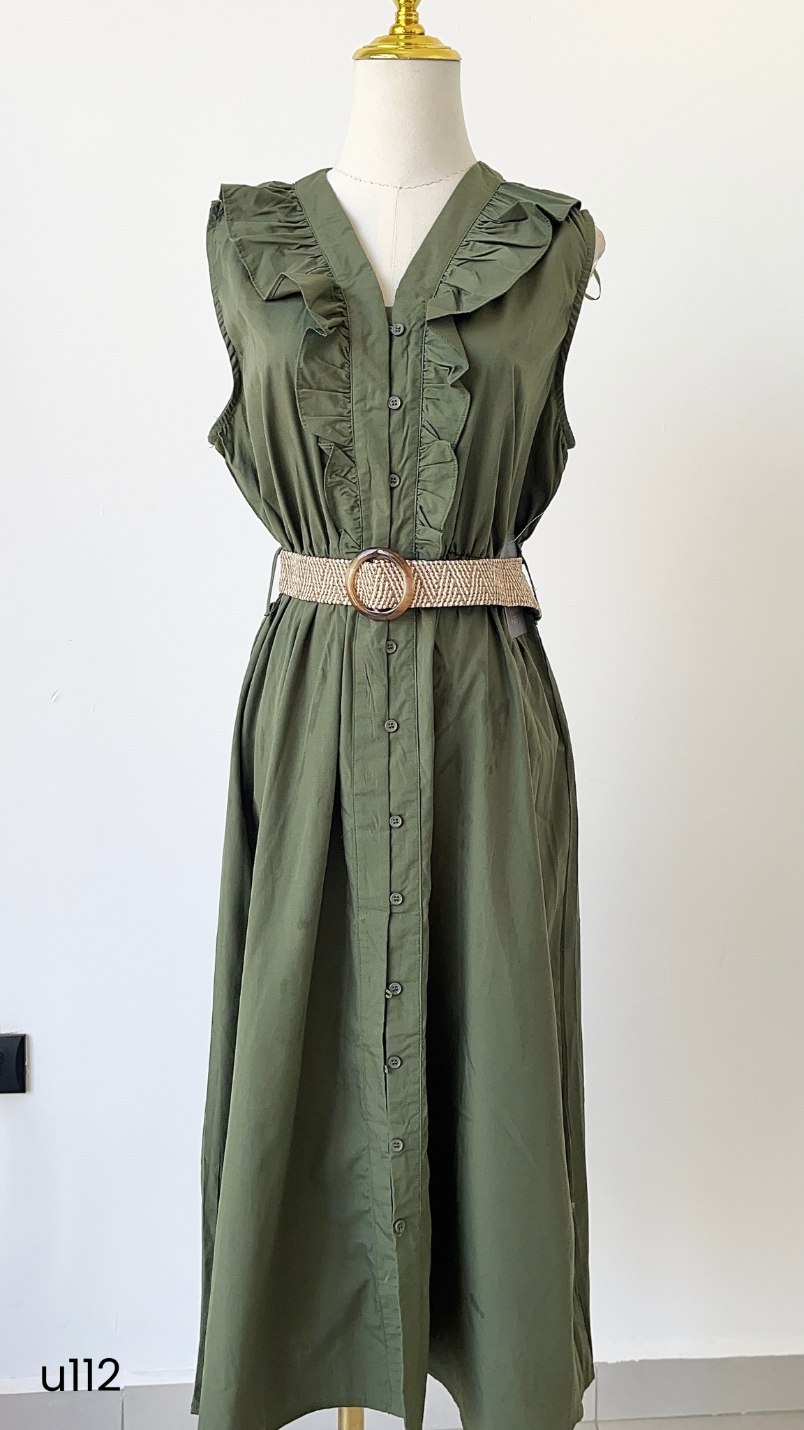 Vestido midi verde olivo con fajón