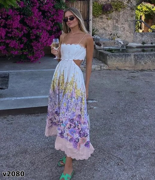 Vestido midi escotado estampado en rosa y morado