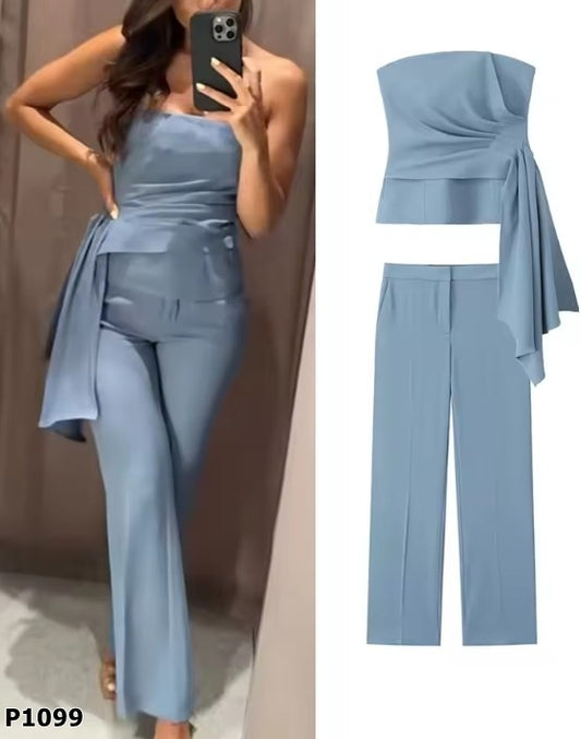 Set celeste con top straple y pantalón