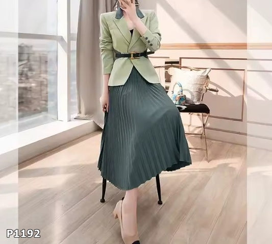 Set verde claro y oscuro falda y blusa con faja