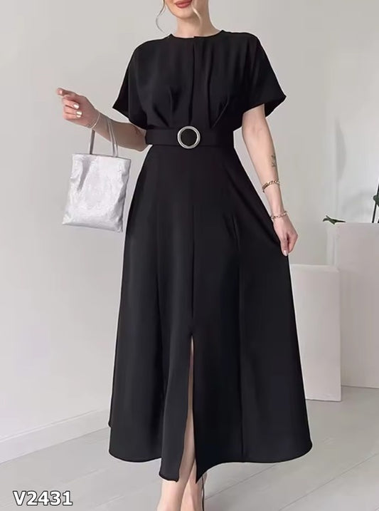 Vestido negro manga corta con fajón