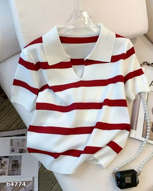 Blusa blanca rayada con rojo manga corta