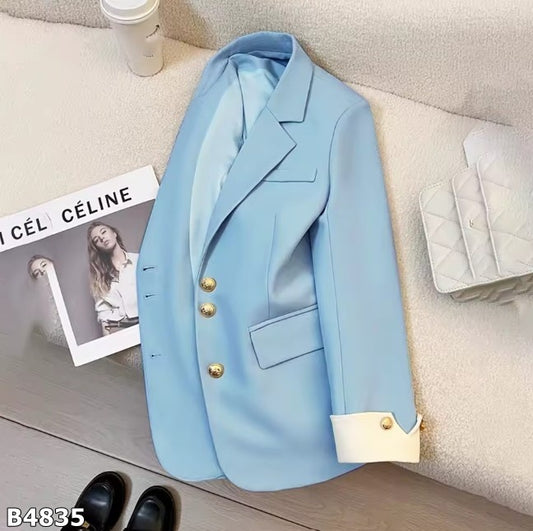 Blazer celeste manga larga con botones dorados