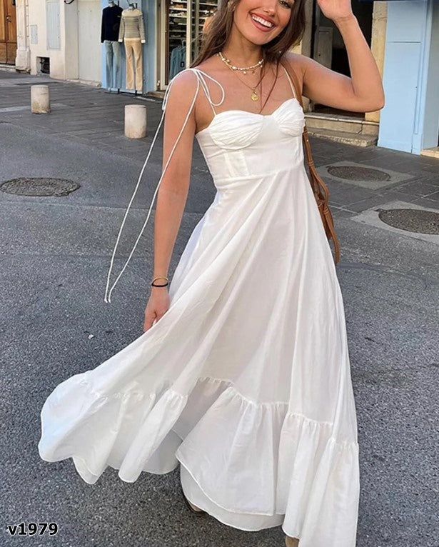 Vestido blanco de tirantes midi