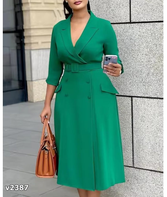 Vestido verde con faja manga tres cuartos
